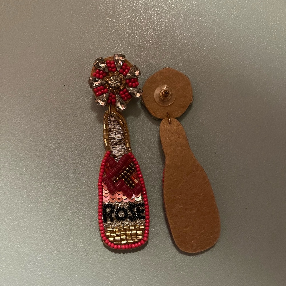 Rosé beaded earrings